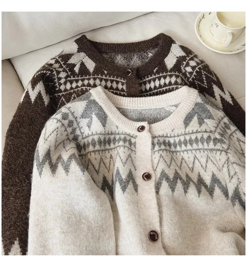 Designed round neck sweater jacket for women jacquard long-sleeved cardigan top trendy      S4888