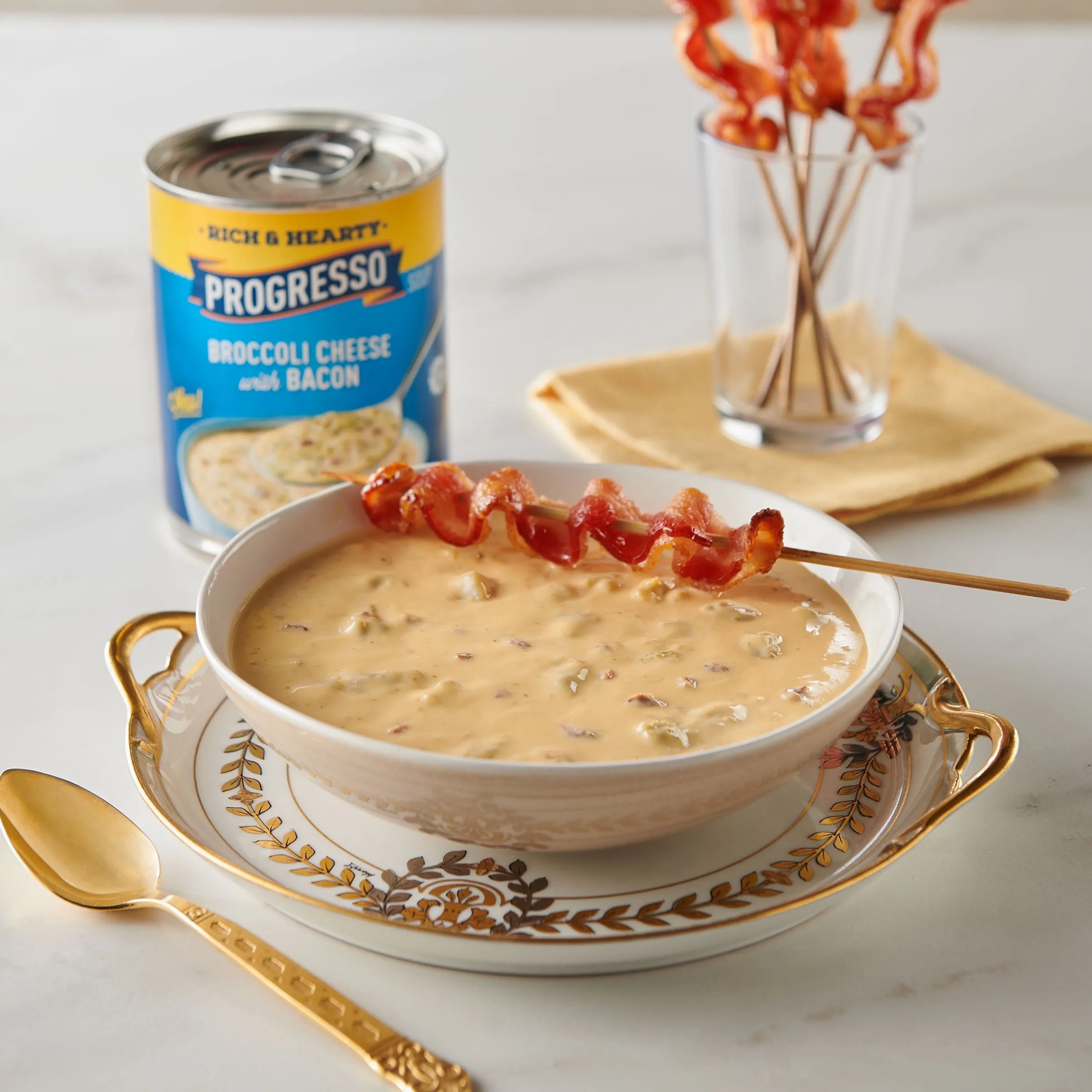 Progresso Rich & Hearty Broccoli Cheese With Bacon Canned Soup, 18 oz