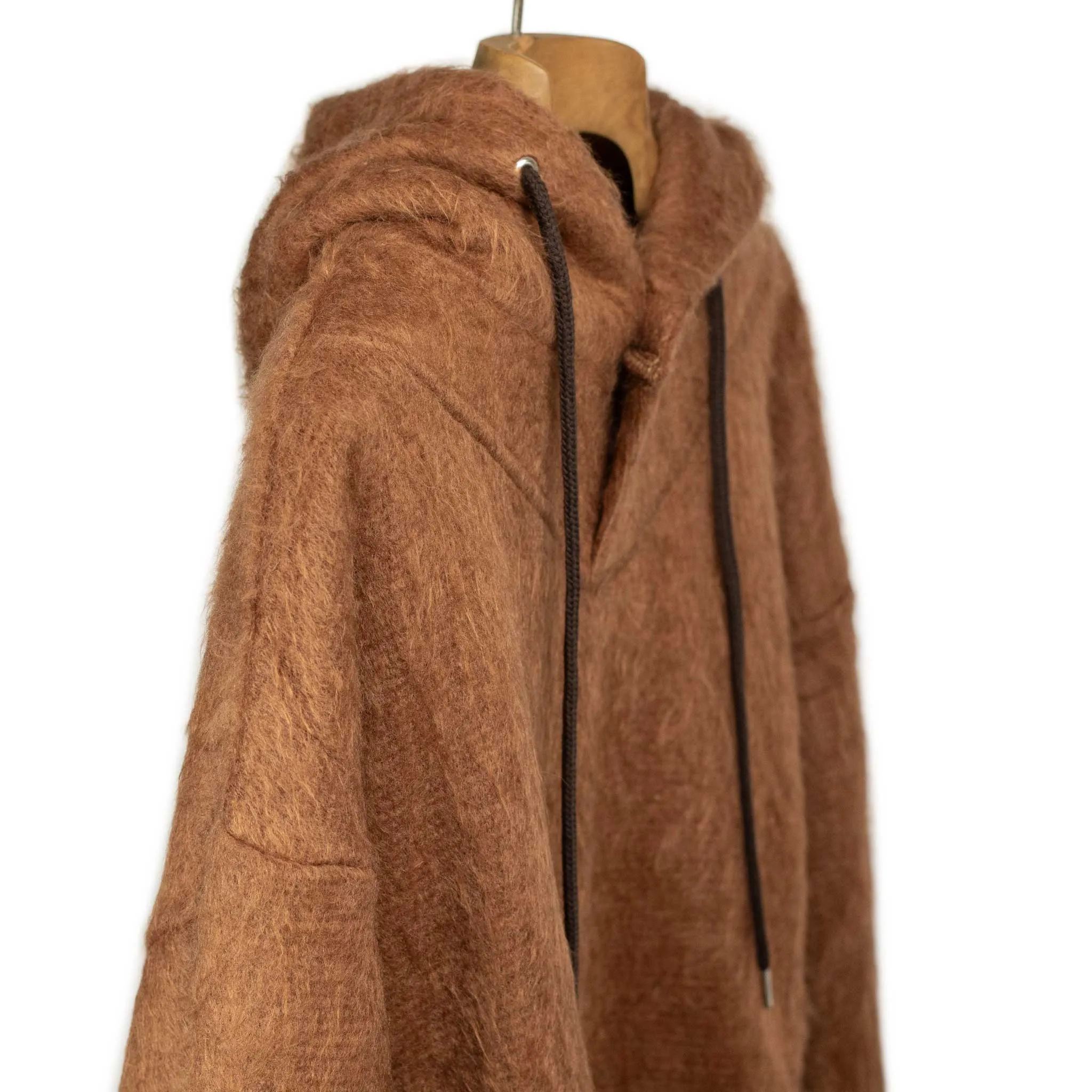 Heres an optimized product title with modifiers for the e-commerce listing:

Cozy Caramel Brown Shaggy Fleece Hoodie for Men and Women