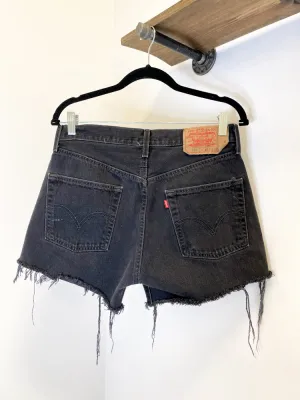 Vintage Levi Cutoff Shorts 32