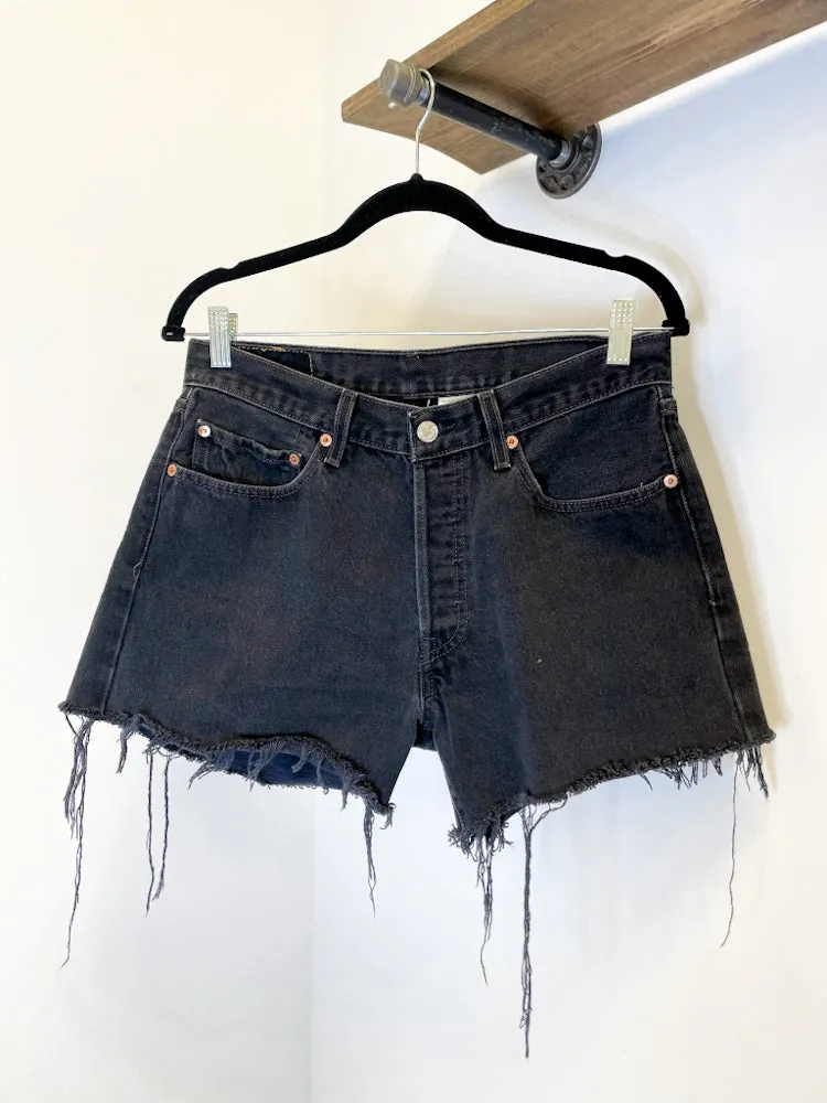 Vintage Levi Cutoff Shorts 32